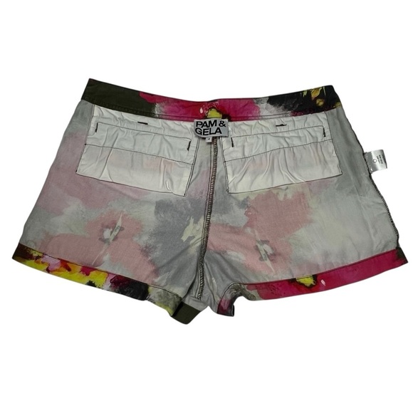 PAM & GELA Soft Army Green Floral Watercolor Shorts Women's Size 4 - Picture 12 of 16